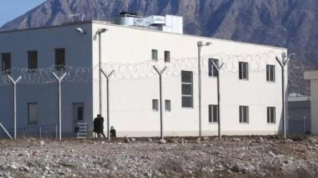 “Po largohem, ju dua shumë” – Kishte marrë leje, arratiset nga burgu i Reçit, Petrit Ndoci