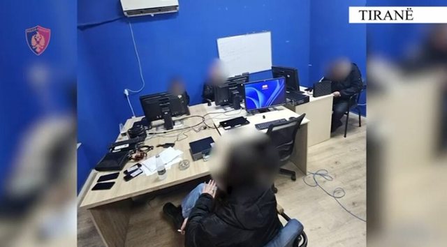 “Do t’ju rikthejmë paratë e humbura”/ Si funksiononte skema e mashtrimit në Call Center-a që çoi në gjyq 3 persona në Tiranë!