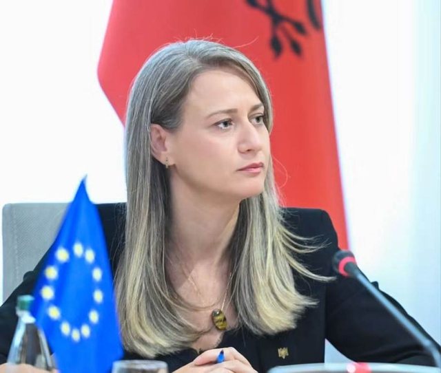 Erjona Ismaili jep dorëheqjen si bashkëkryetare e PS Vlorë (zbulon dhe arsyen)