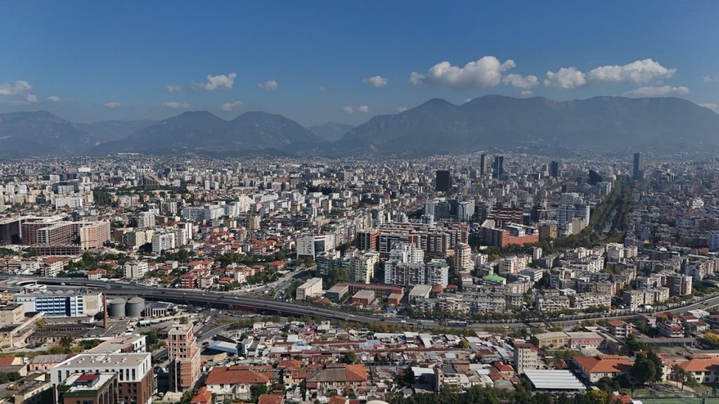 Tirana renditet e dyta në Europë për barrën e qirasë ndaj pagës