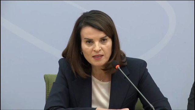 Alarmi i rremë për bombë në shkollën “Emin Duraku”, reagon Koçiu: Çmenduri kriminale