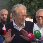 “Udhëtimi më ripërtëritës i jetës sime” – Berisha kthehet nga SHBA: Fjala e Trump e ka bërë sulltanin e Surrelit që të frikësohet