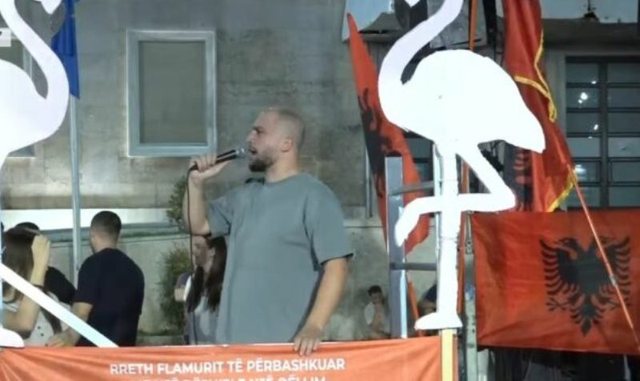 Protesta e 111/ Aktivisti Lika: Reformat e PS-së nuk kanë në qendër qytetarin. Regjimi rrëzohet me njerëz që rezistojnë deri në fund