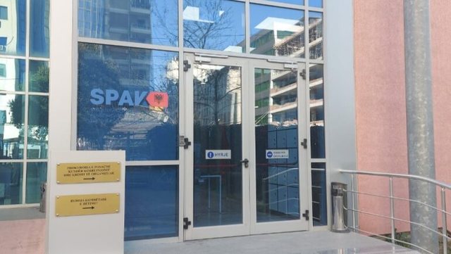 SPAK nis hetim për çështjen e pagave të magjistratëve, sekuestron dokumente te Ministria e Financave