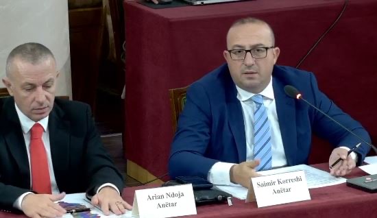 Harta e re territoriale krijon përplasje në Komision, PS kërkon 46 bashki, PD propozon 100
