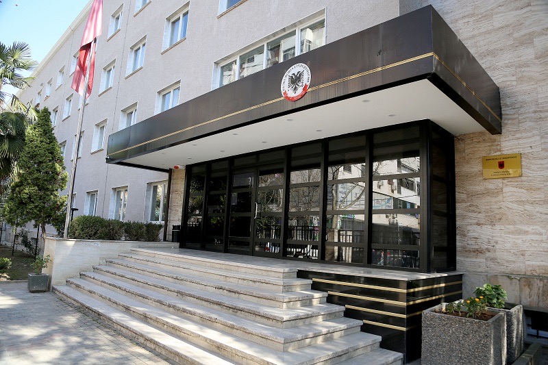 Prokuroria çon në gjyq 8 ish-zyrtarë të ‘Agrokredit’ për shpërdorim detyre!