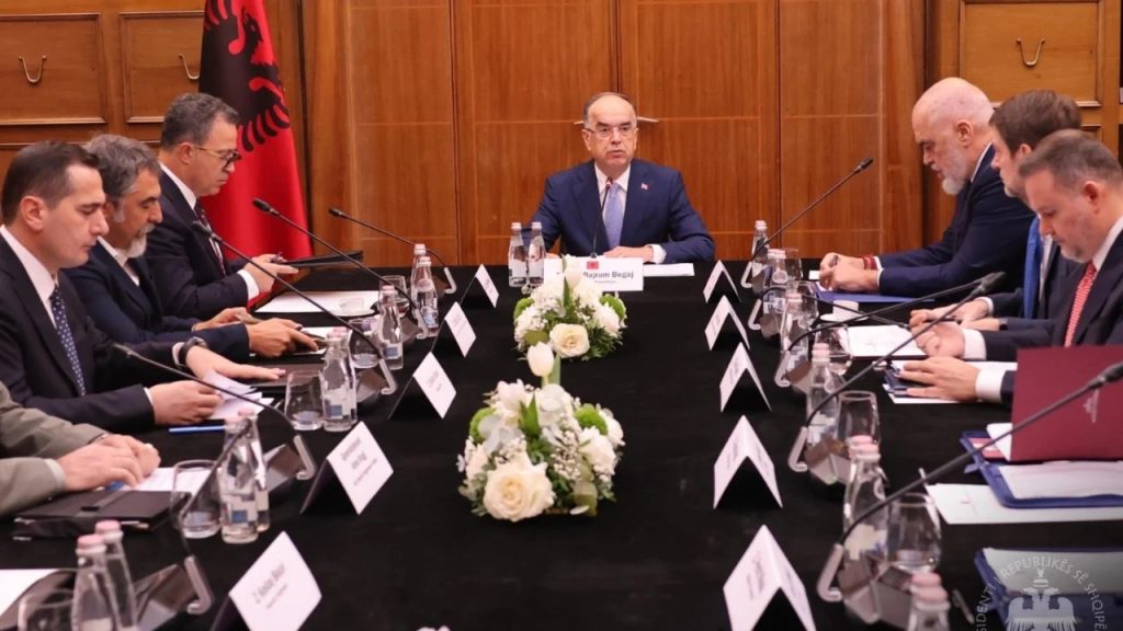 Presidenca zbardh mbledhjen e Sigurisë: Drejtësia të bëjë punën e vet, çështjet individuale…