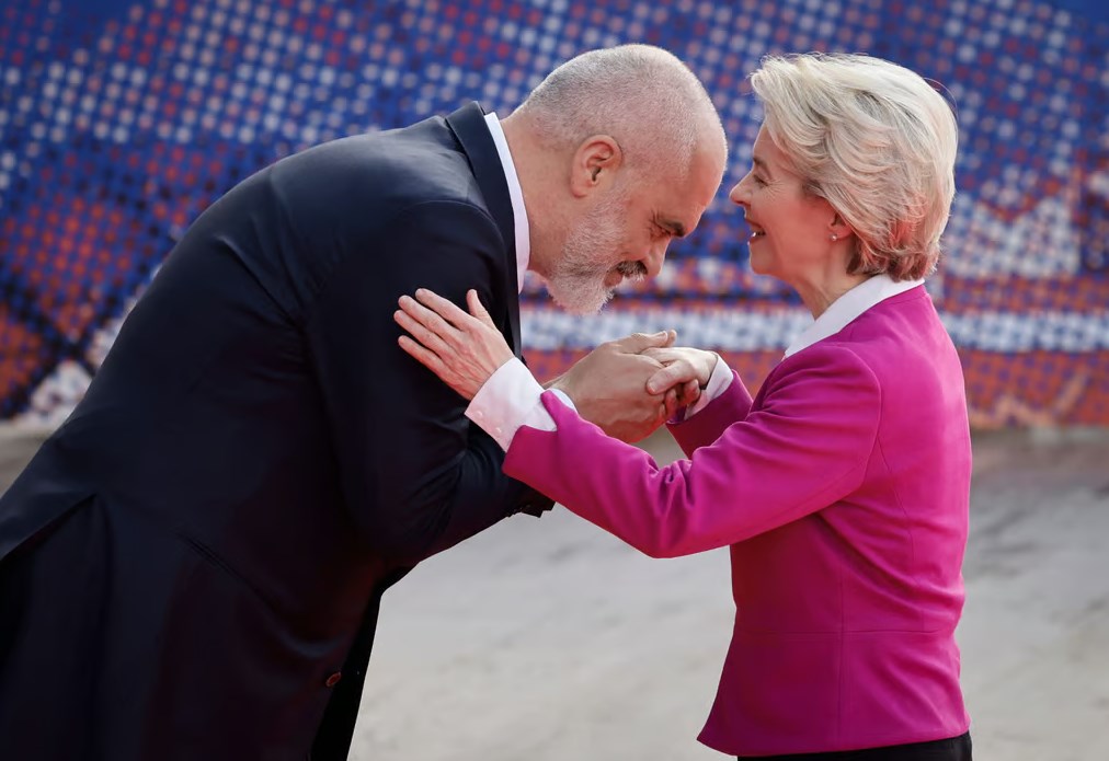 Von der Leyen nis turin ballkanik nga Tirana