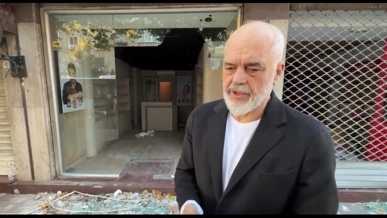 Protestat/ Rama: Do t’i vijmë në ndihmë biznesit të vogël, ankim në e-Albania për dëmet