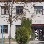 Alarm në Korçë/ Gjashtë fëmijë përfundojnë në spital, dyshohet se u helmuan nga ushqimi në kopsht