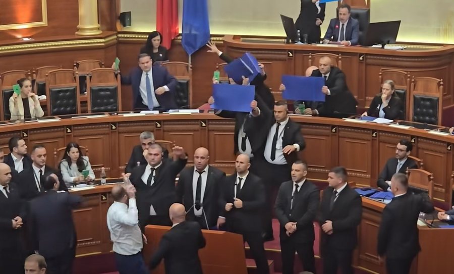 PS kërkoi përjashtimin e tij me 60 ditë, Gazment Bardhi: Bëjini 4 vjet, por frikën e Ramës nuk keni për ta zhdukur dot