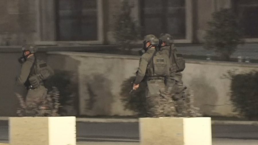 E pazakontë/ Forcat RENEA ‘rrethojnë’ Kryeministrinë (rastet me rrezikshmëri të lartë kur ndërhyjnë)