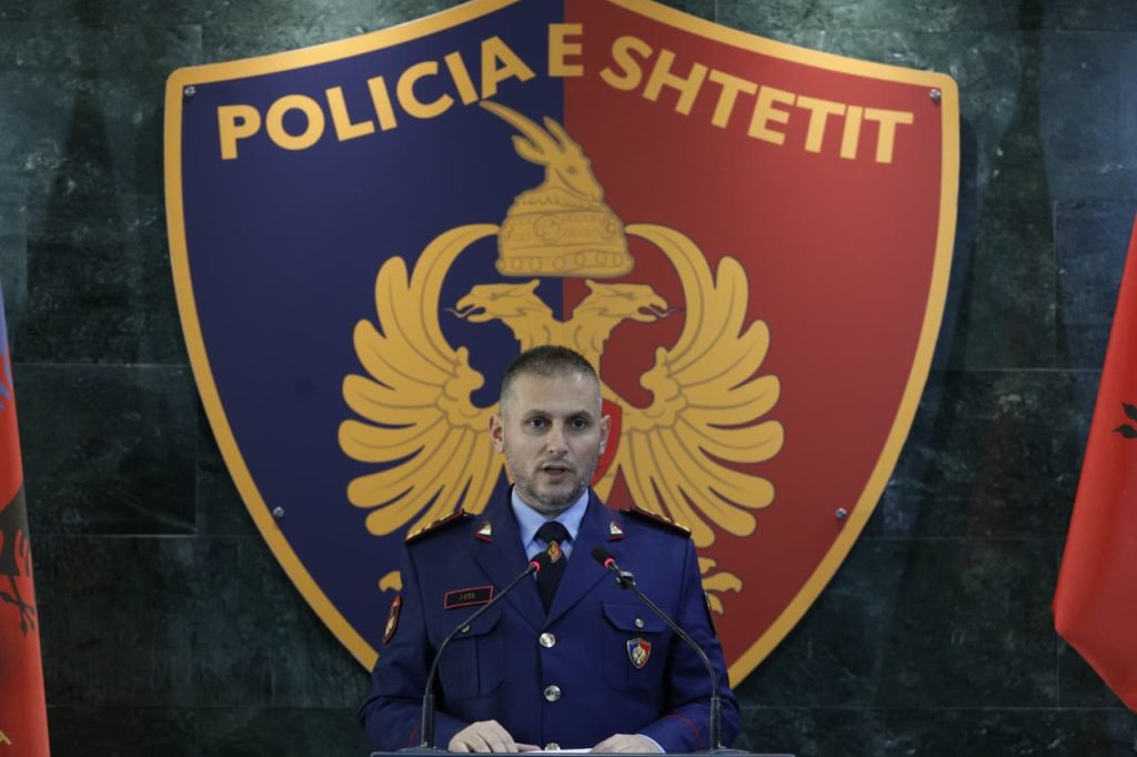 “Ne nuk jemi armiq me popullin” – Skënder Hita: Prej 6 ditësh, punonjësit e policisë janë nën sulm frontal