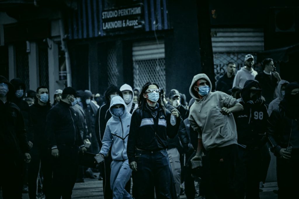 Ministria e Shëndetësisë mohon lajmin se një i mitur humbi jetën në protestë