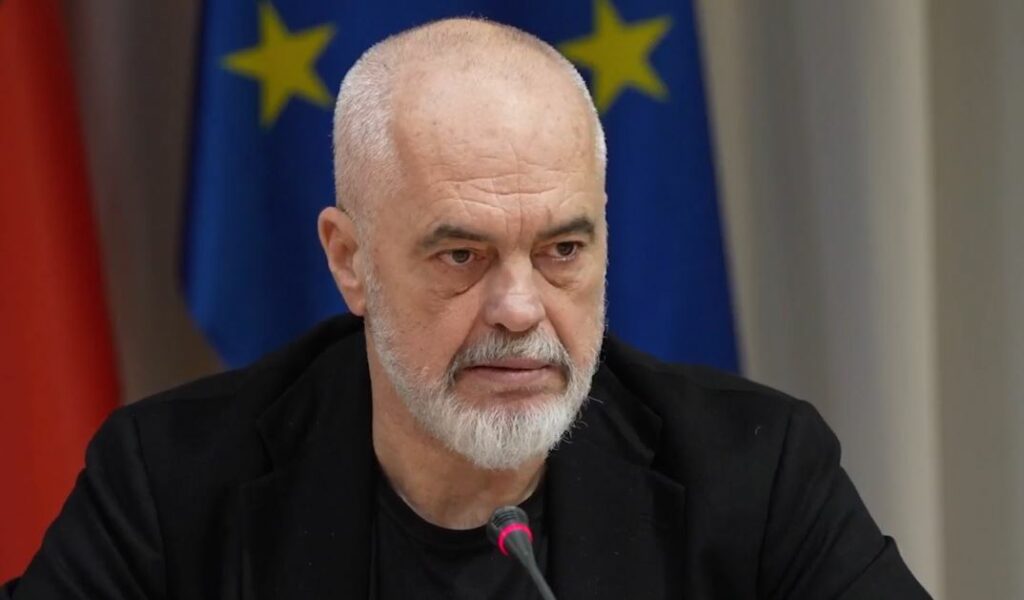 Protestat e dhunshme, Rama: Pjesëmarrja e fëmijëve, shqetësuese. Konsultim për kufizimin e rrjeteve sociale për të miturit 